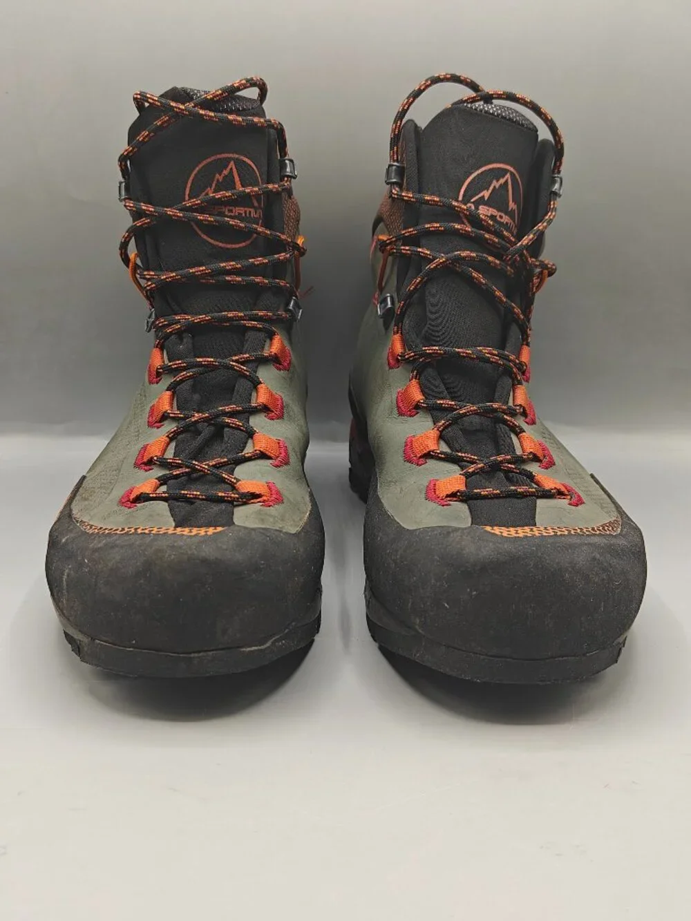 La Sportiva Trango Tech Leather GTX Men's Size 13.5 Boots, Carbon (no insole)